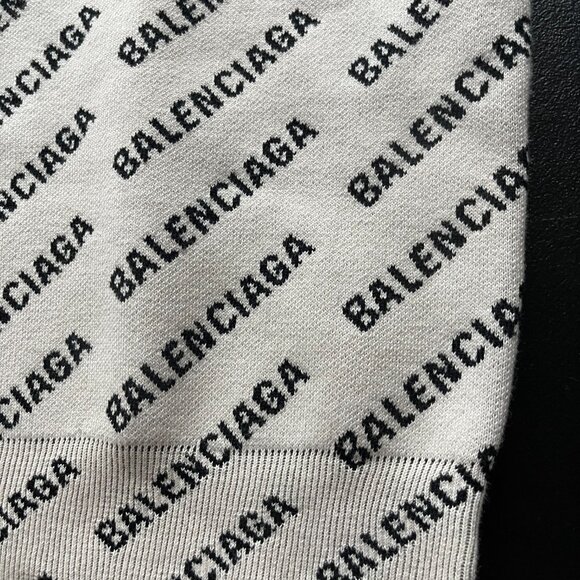 NWT Balenciaga Crewneck Knit Sweater White Cotton Wool Allover Mini Logo Sz L - Picture 9 of 11